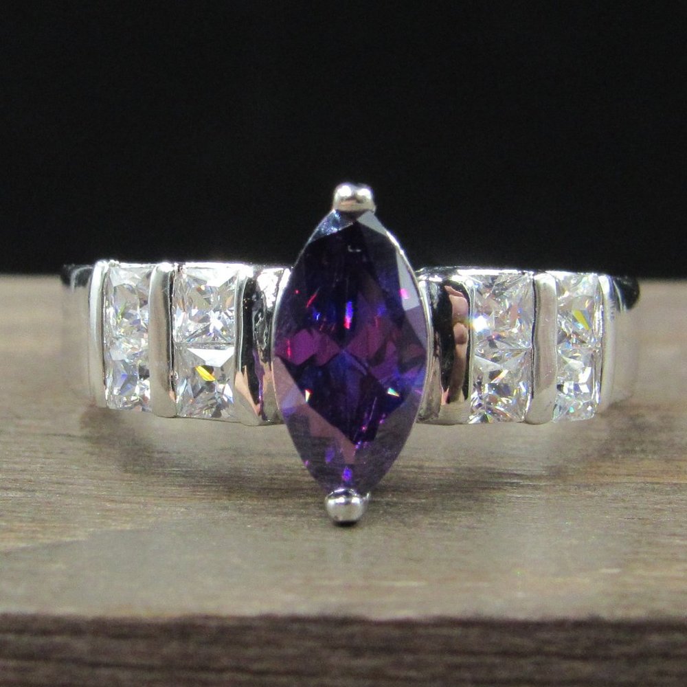 Size 8 Silver Tone Purple Marquise Cubic Zirconia Band Ring Vintage